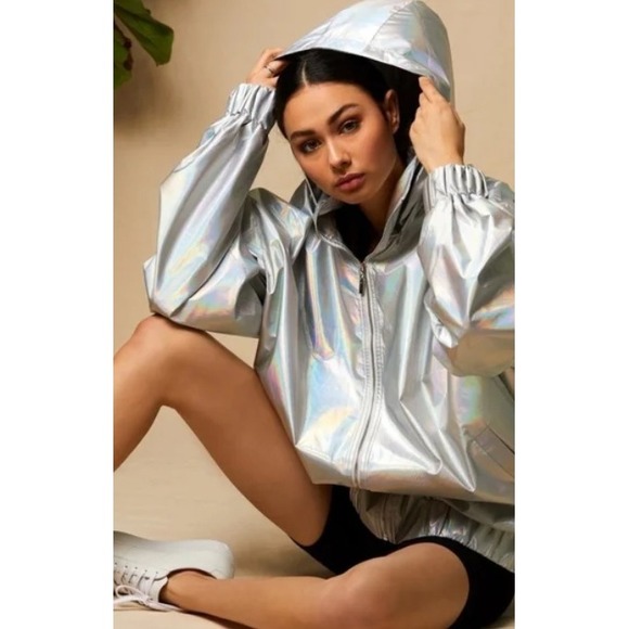 Choosy NWT Women's Founders Silver Iridescent Oversized Jacket Windbreaker 20 - Picture 1 of 10